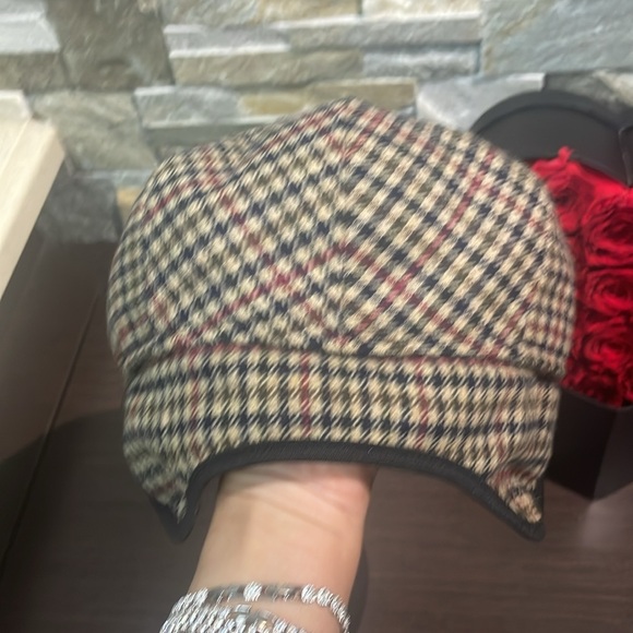 Wigens Silk/Wool Pub cap with “Tuckaway” Earflaps - Picture 3 of 6